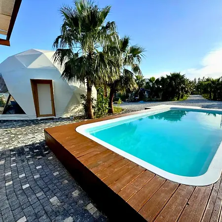 In Out Szálloda Antalya