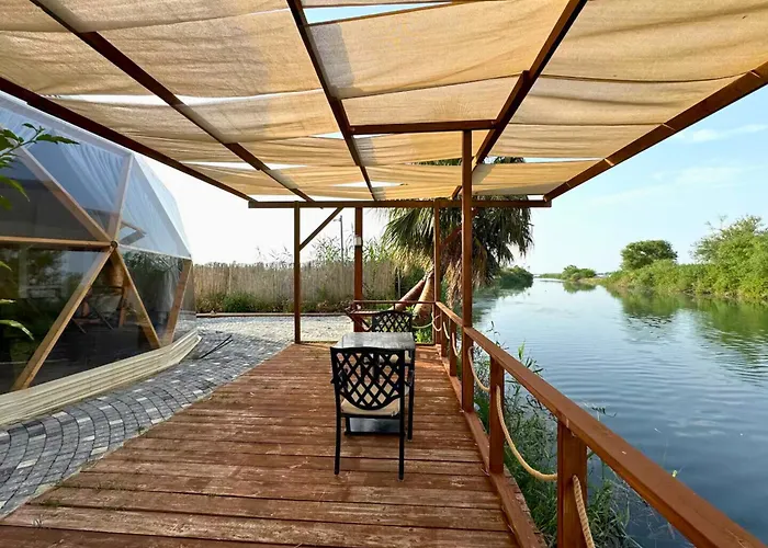 מלון In Out אנטליה